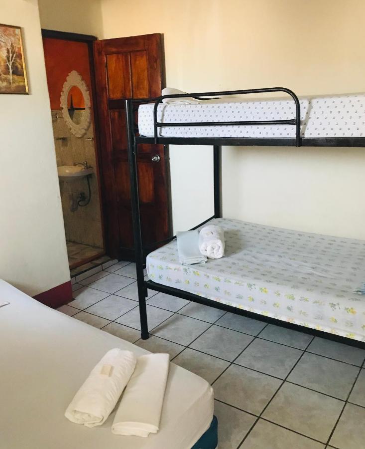 סן חואן דל סור Hostal Brisas Y Olas מראה חיצוני תמונה