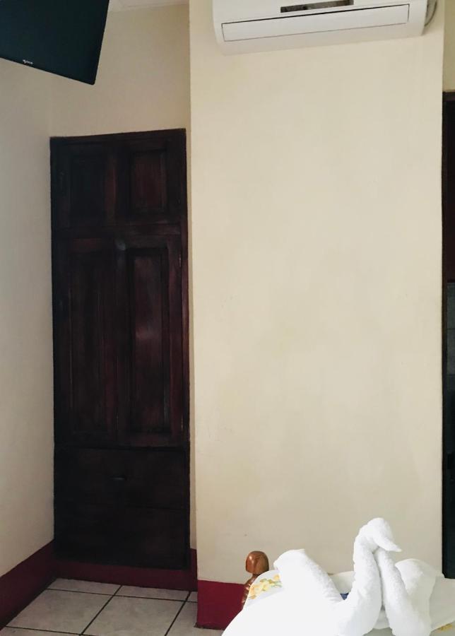 סן חואן דל סור Hostal Brisas Y Olas מראה חיצוני תמונה